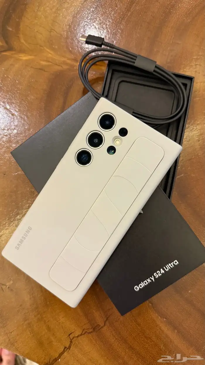 سامسونج S24 الترا بحاله الجديد 0