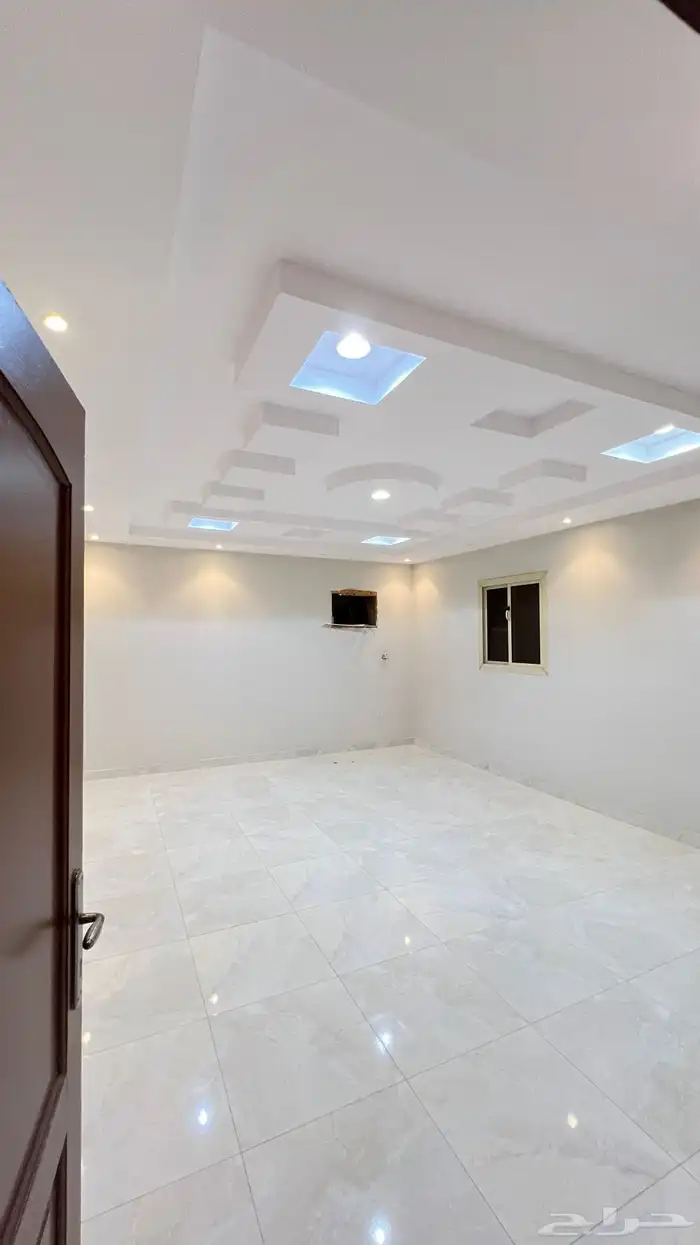 شقة للإيجار اربع غرف في حي الحمدانية   الكوثر   موقع مميز 0