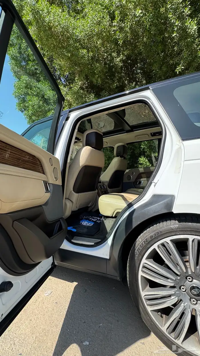 رنج روفر فوق ابيض و اسود 4