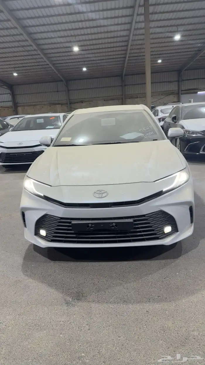 تويوتا كامري استاندر 2025 للبيع كاش او اقساط 2