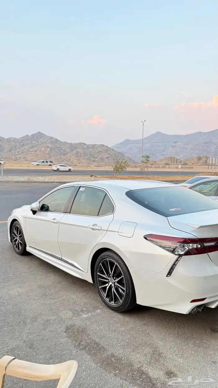 للبيع كامري 2021 سبورت 6 سلندر 7