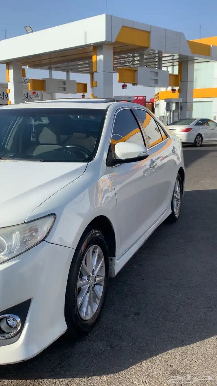 للبيع كامري 2012نضيف 5