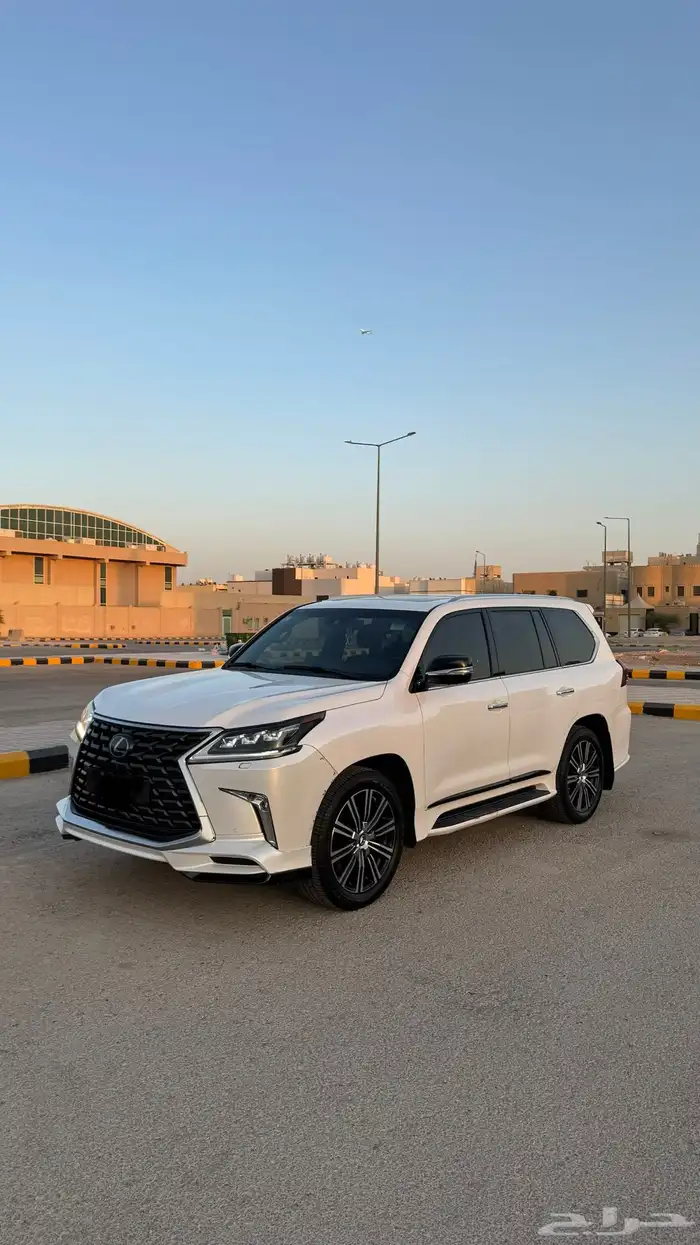 لكزس LX570 2021 سبورت 1