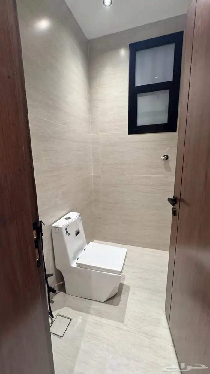 للبيع شقه ارضيه 6 غرف vip مداخل مستقله بالمحاله ابها 6