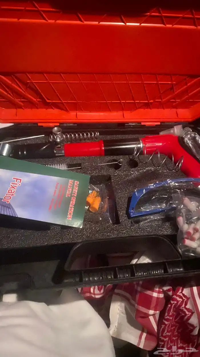 مسدس مسامير جديد 1