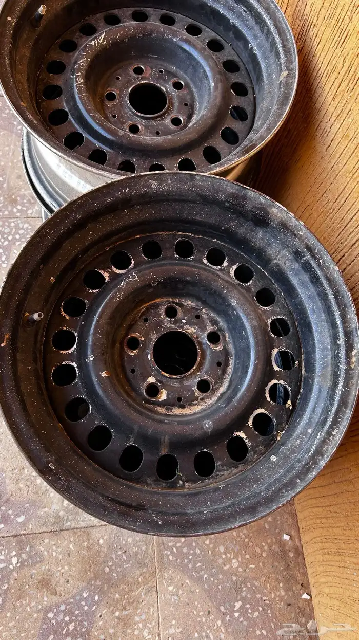 جنوط مرسدس 0