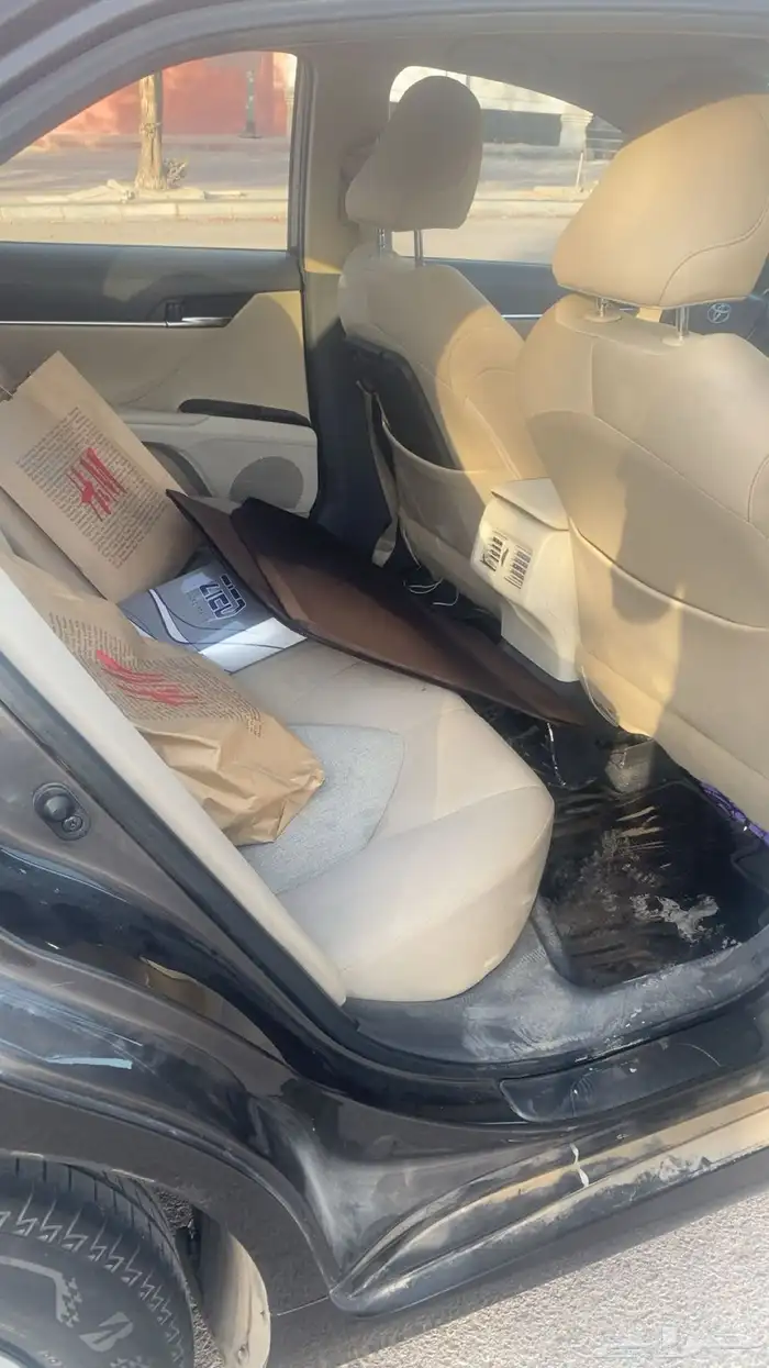 للبيع كامري 2022 ستاندر بنزين 10