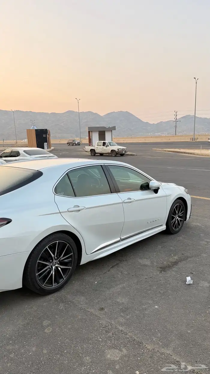 للبيع كامري 2021 سبورت 6 سلندر 4