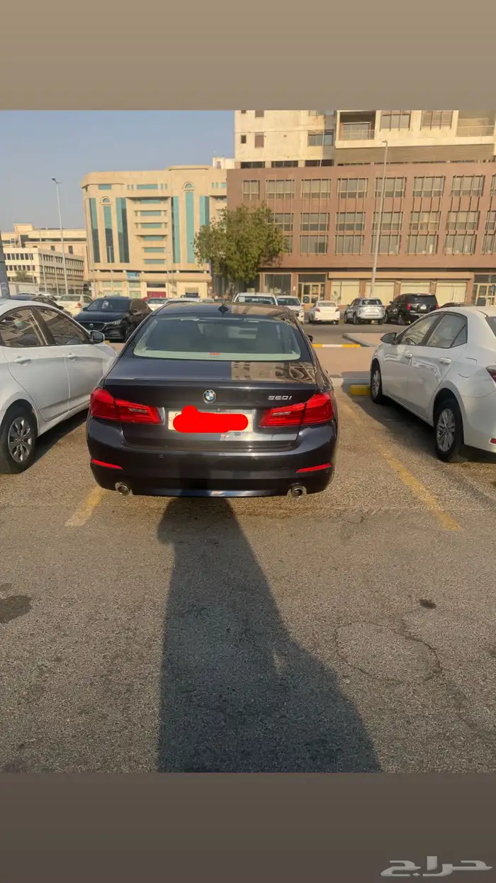 للبيع سيارة bmw 520 1
