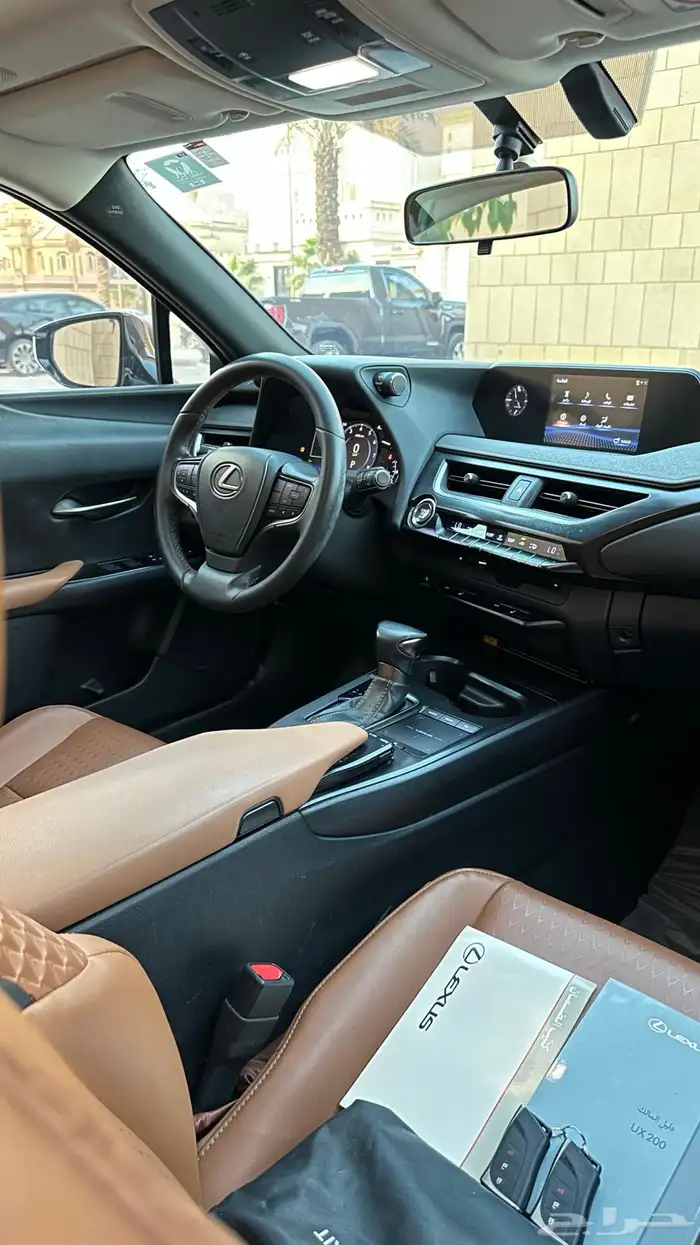 لكزس UX200 موديل 2019 مالك اول سعودي 28