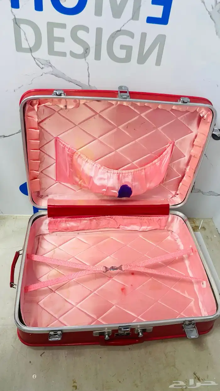 شنط سفر قديمه 9