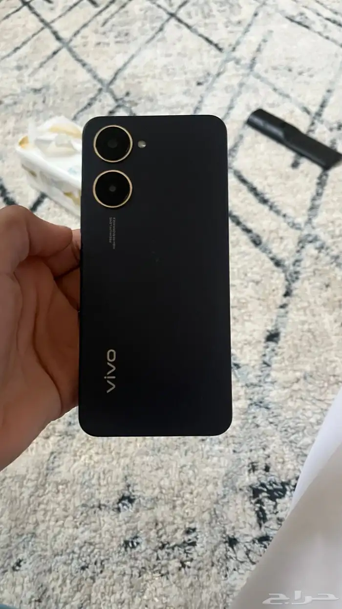 جوال لأملي حاجه فيه 128قيقا على سوم  لامعه شاحن ولا كرتونه 1