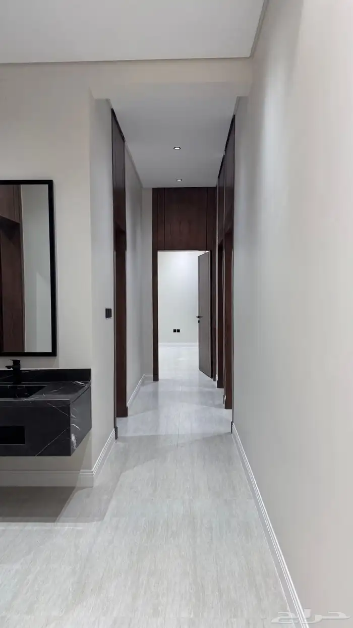 للبيع شقه ارضيه 6 غرف vip مداخل مستقله بالمحاله ابها 11