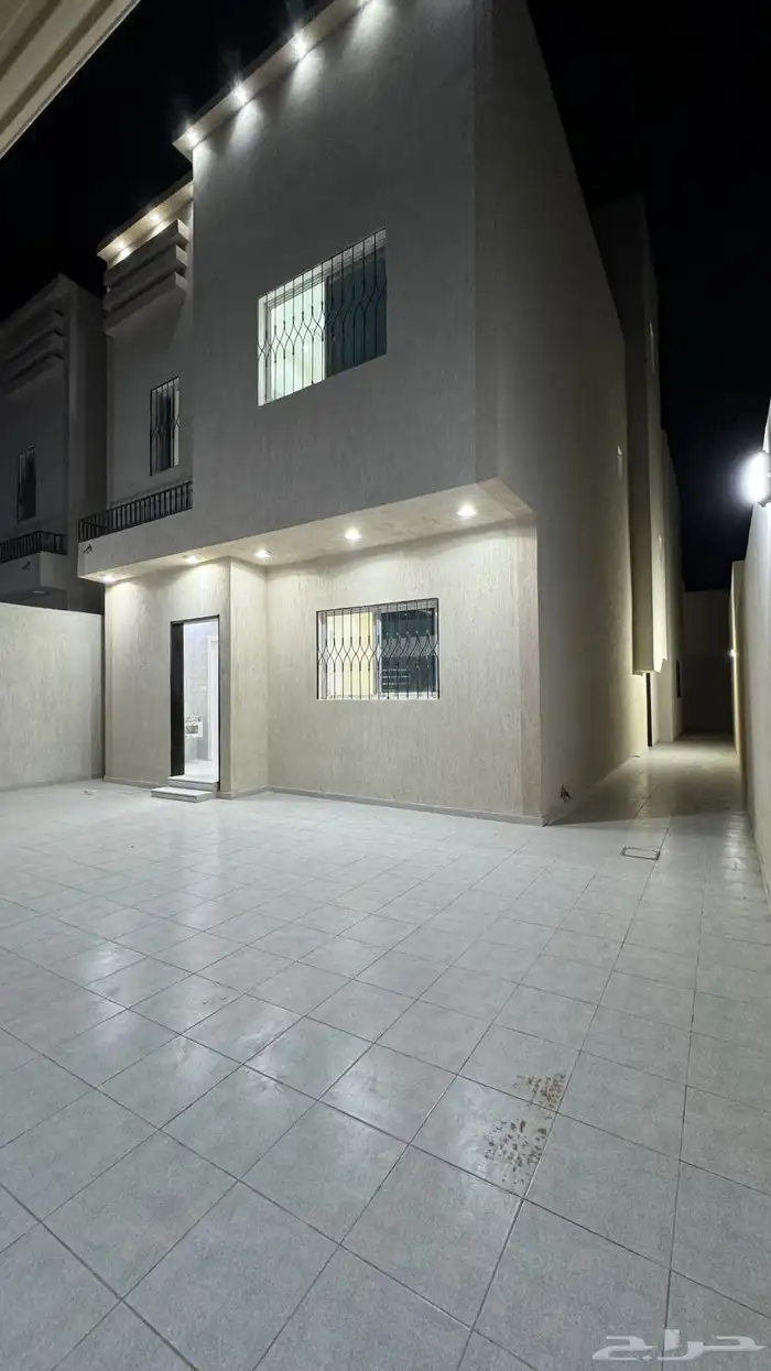 للايجار فيلا بالمجمعة 0