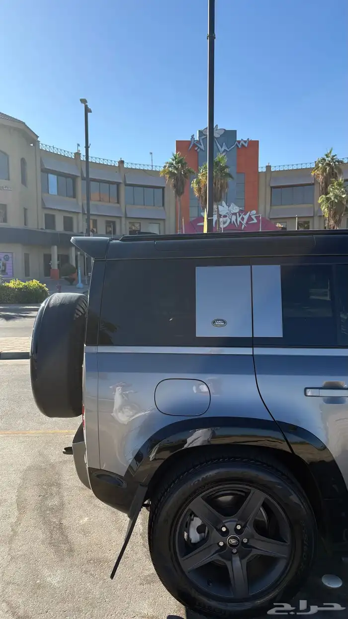 لاندروفر ديفندر 2022 3