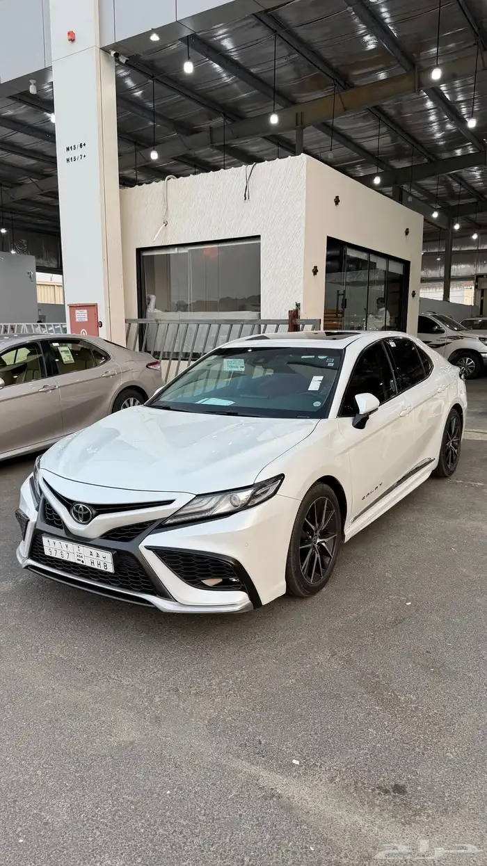 للبيع كامري 2021 سبورت 6 سلندر 0