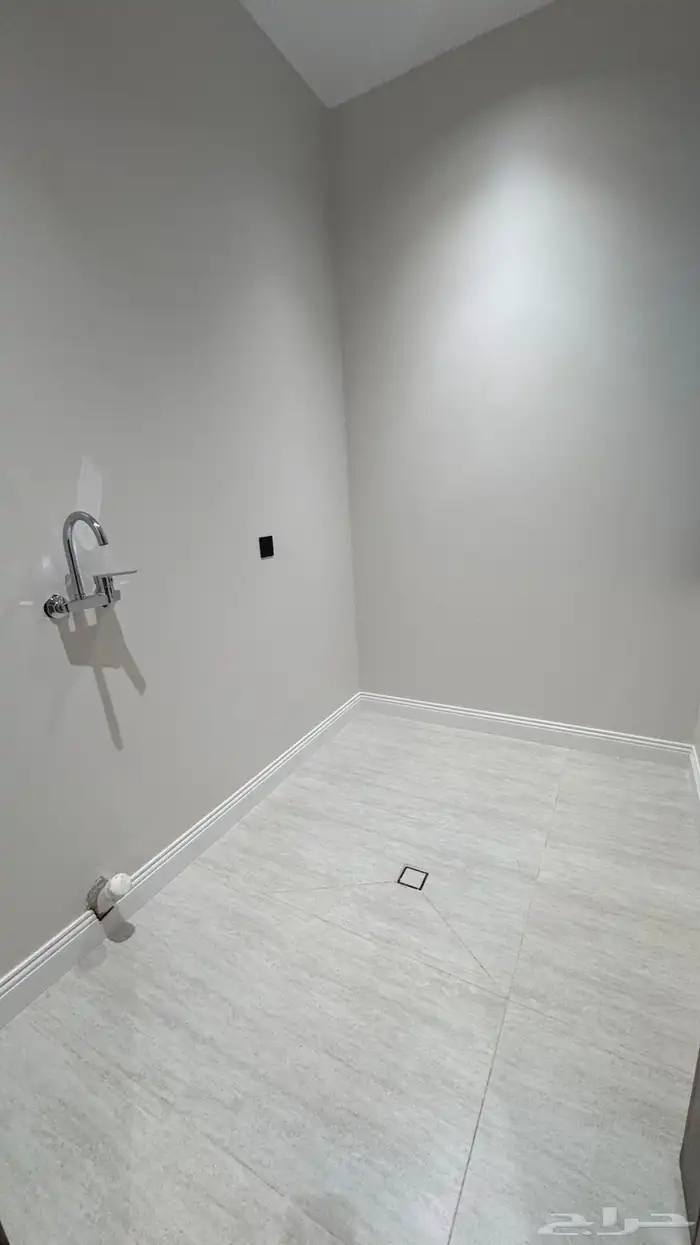 للبيع شقه ارضيه 6 غرف vip مداخل مستقله بالمحاله ابها 13