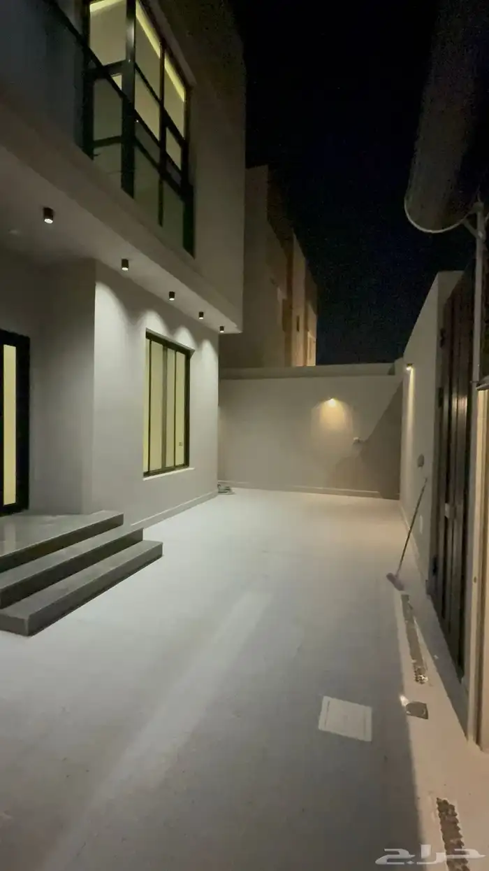 للبيع فيلا مستقله 345 متر بالشعله تصميم روعه 2