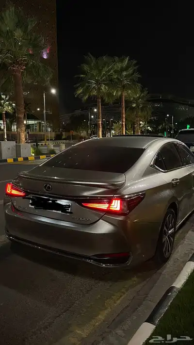 لكزس ESهايبرد 2019 index