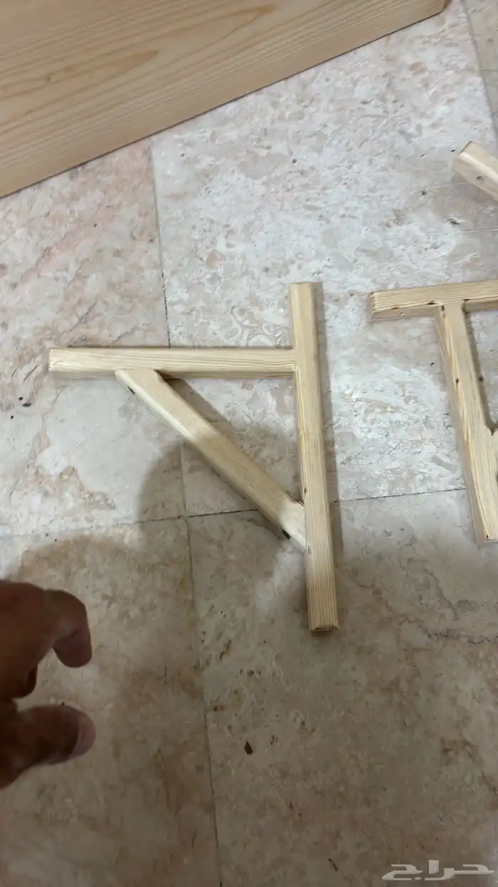 رفوف خشبيه 5