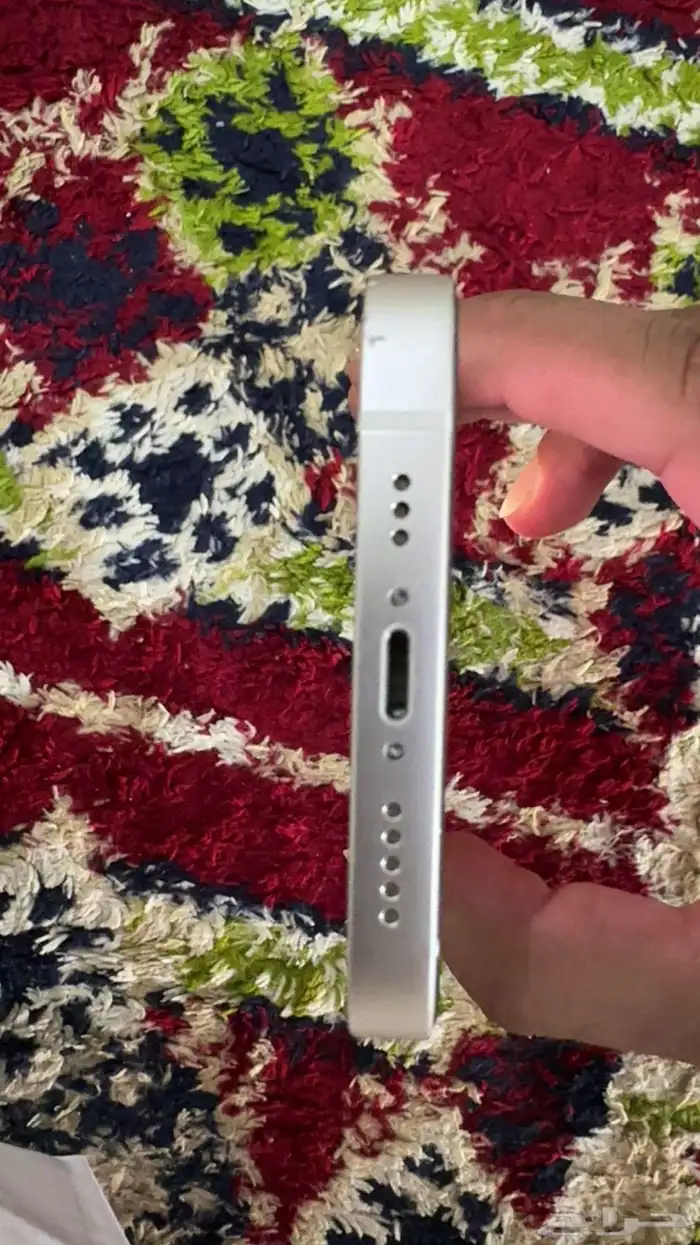 ايفون 13 اللون ابيض 128 5