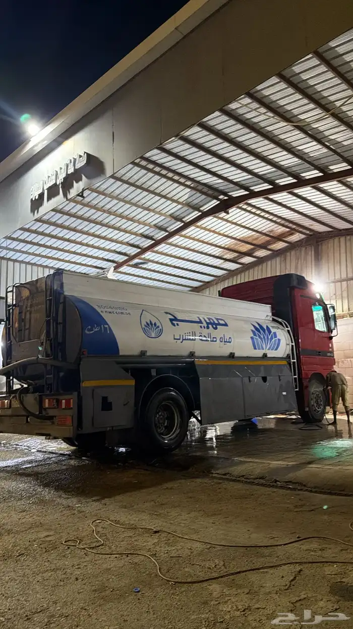 وايت تعبيه مويه العارضة. 0