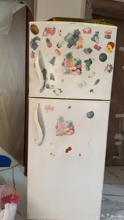 ثلاجه سعه تقريبا  350 لتر 0