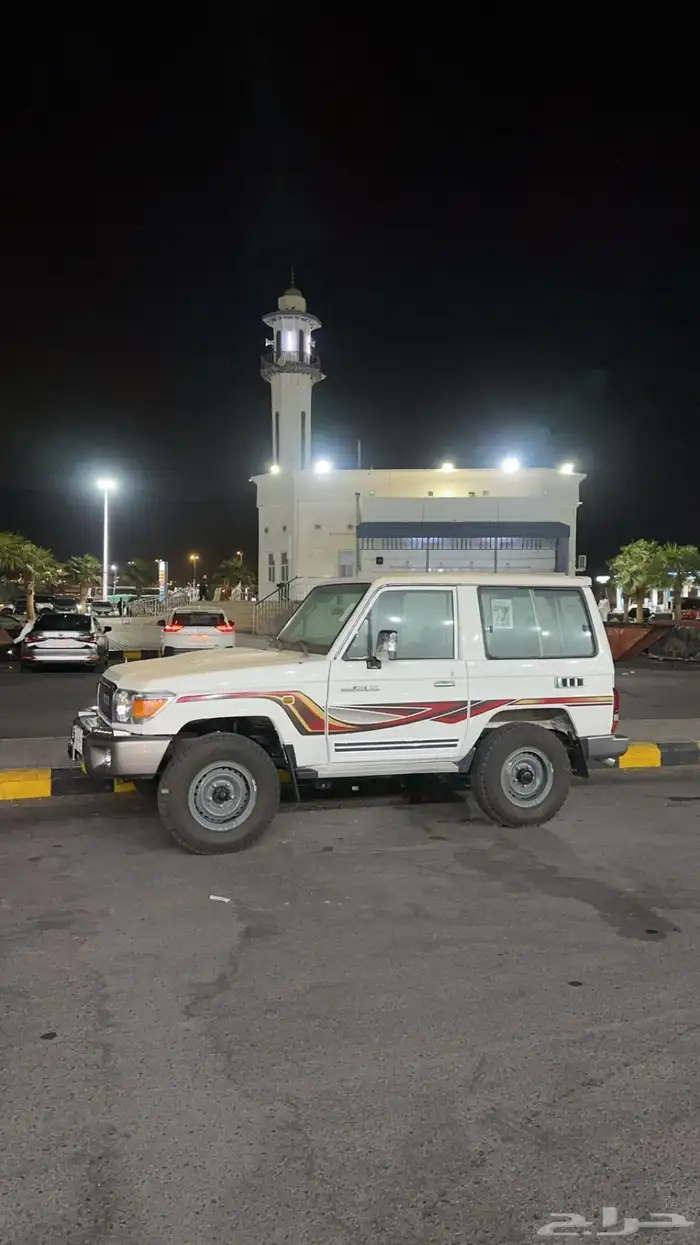 للبيع جيب ربع 2016 2