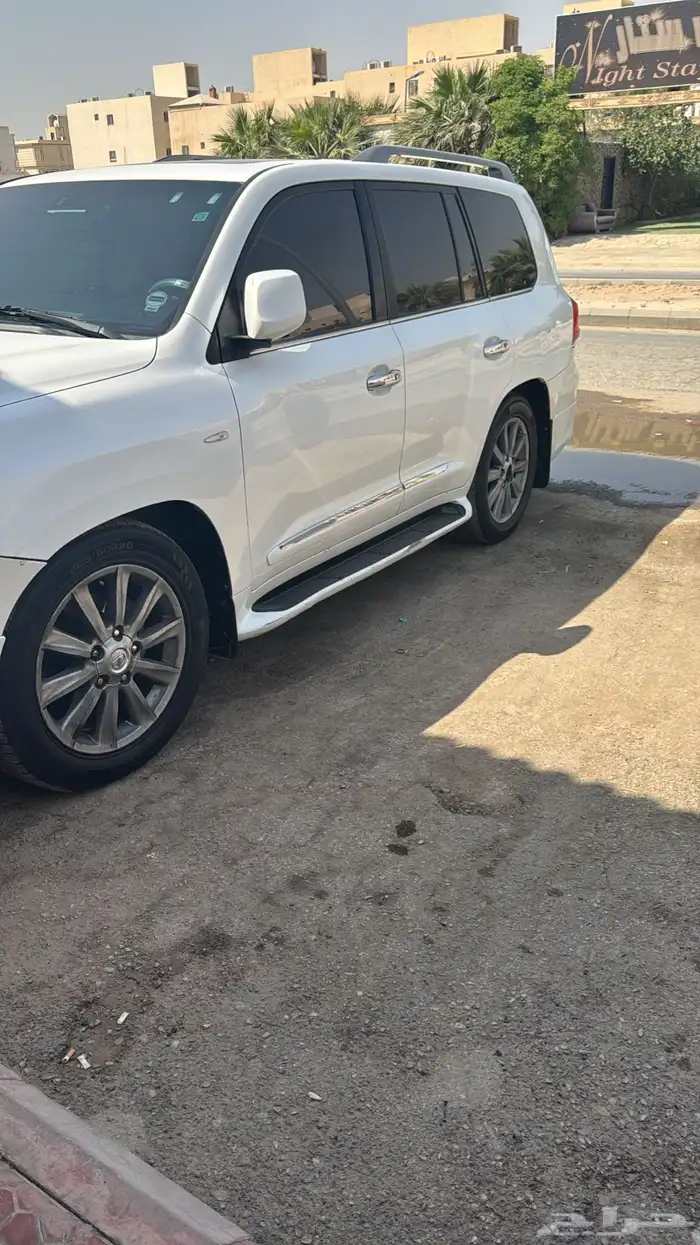 جيب لكزس 2011 0