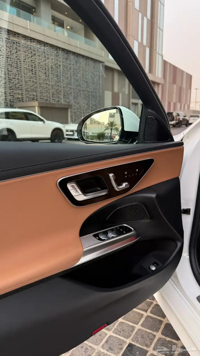 مرسيدس e200 شبه زيرو 2024 12