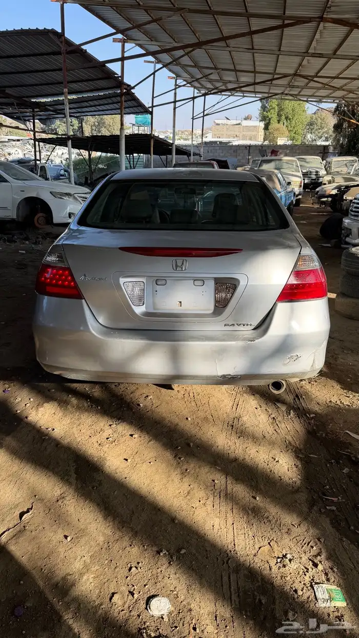 اكورد 2007 تشليح ( قطع غيار فقط ) 3