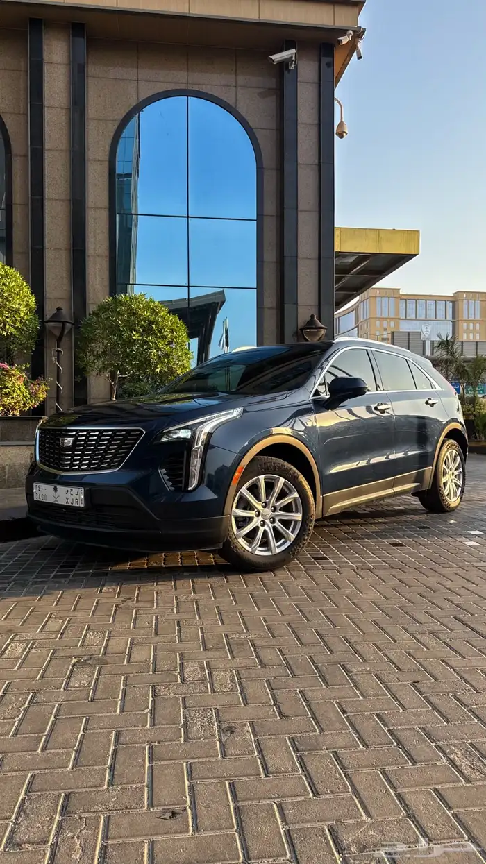 كاديلاك xt4 الجميح 2022 1