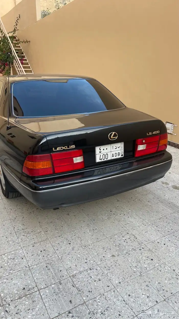 لكزس للبيع 1