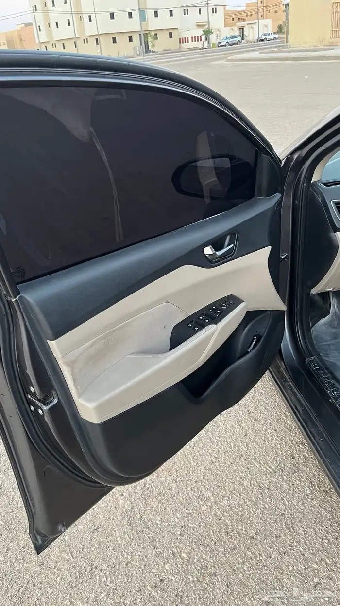 اكسنت استاندر للبيع 2020 11