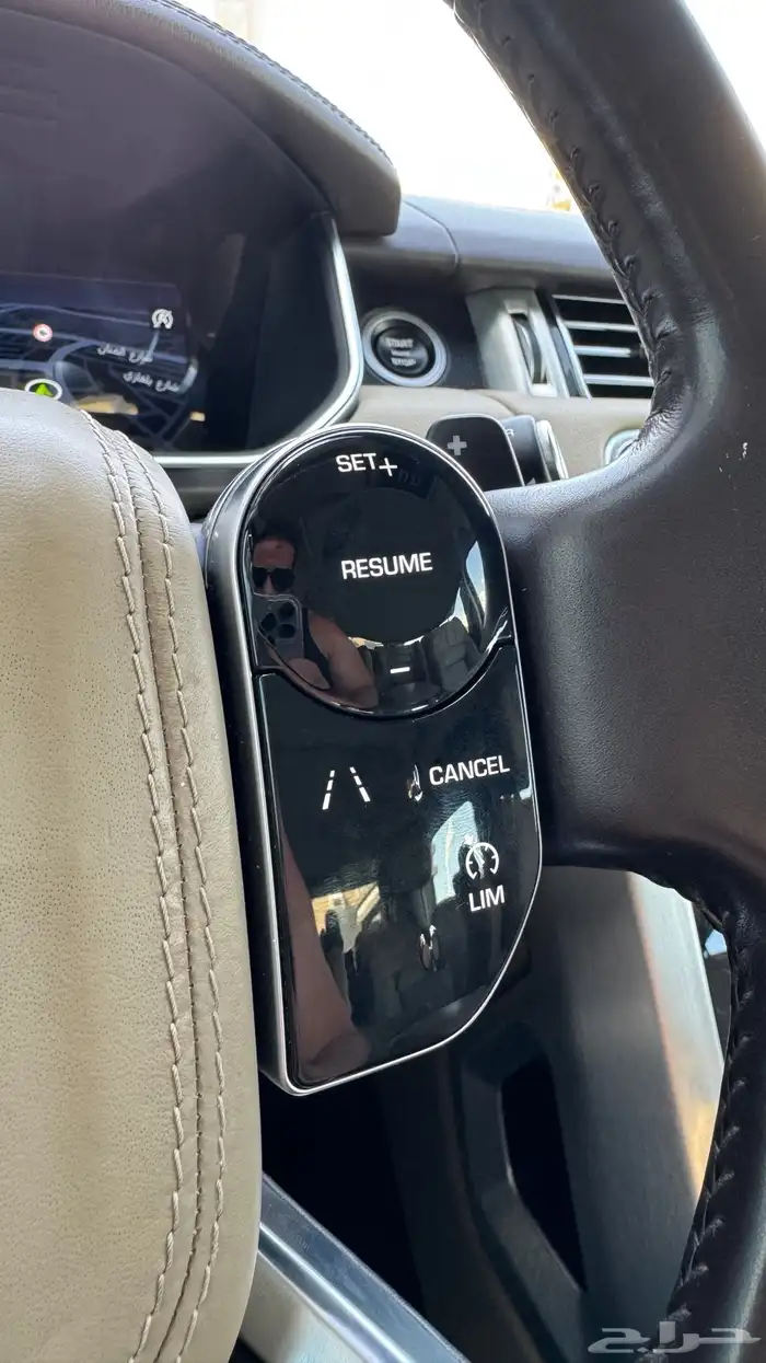 رنج روفر فوق ابيض و اسود 9