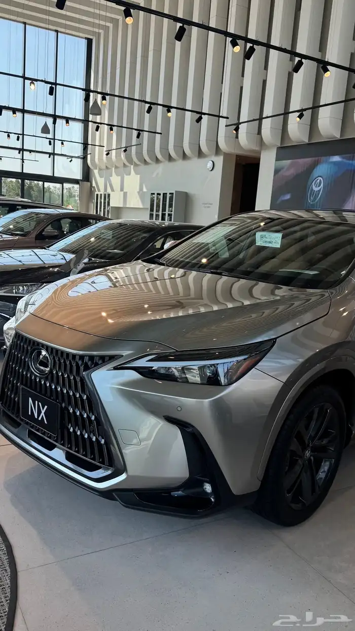 لكزس NX 2025 1