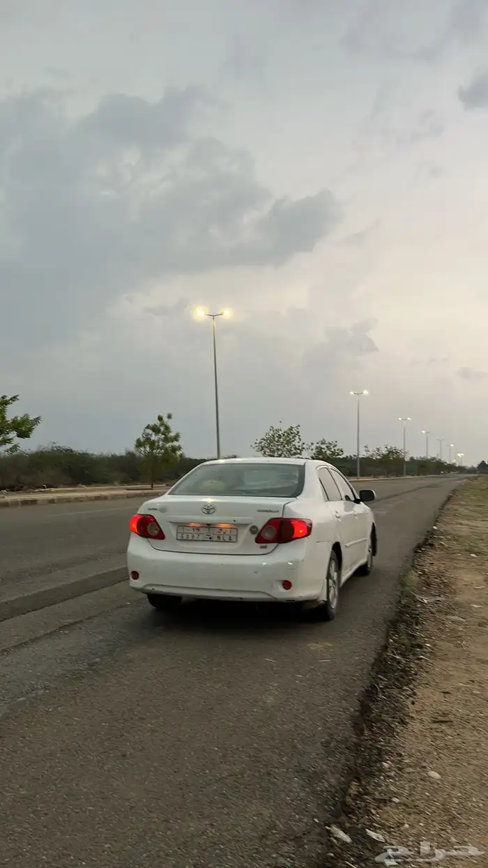 السلام عليكم يوجد كرلا 2009 للبيع نضيفه 3