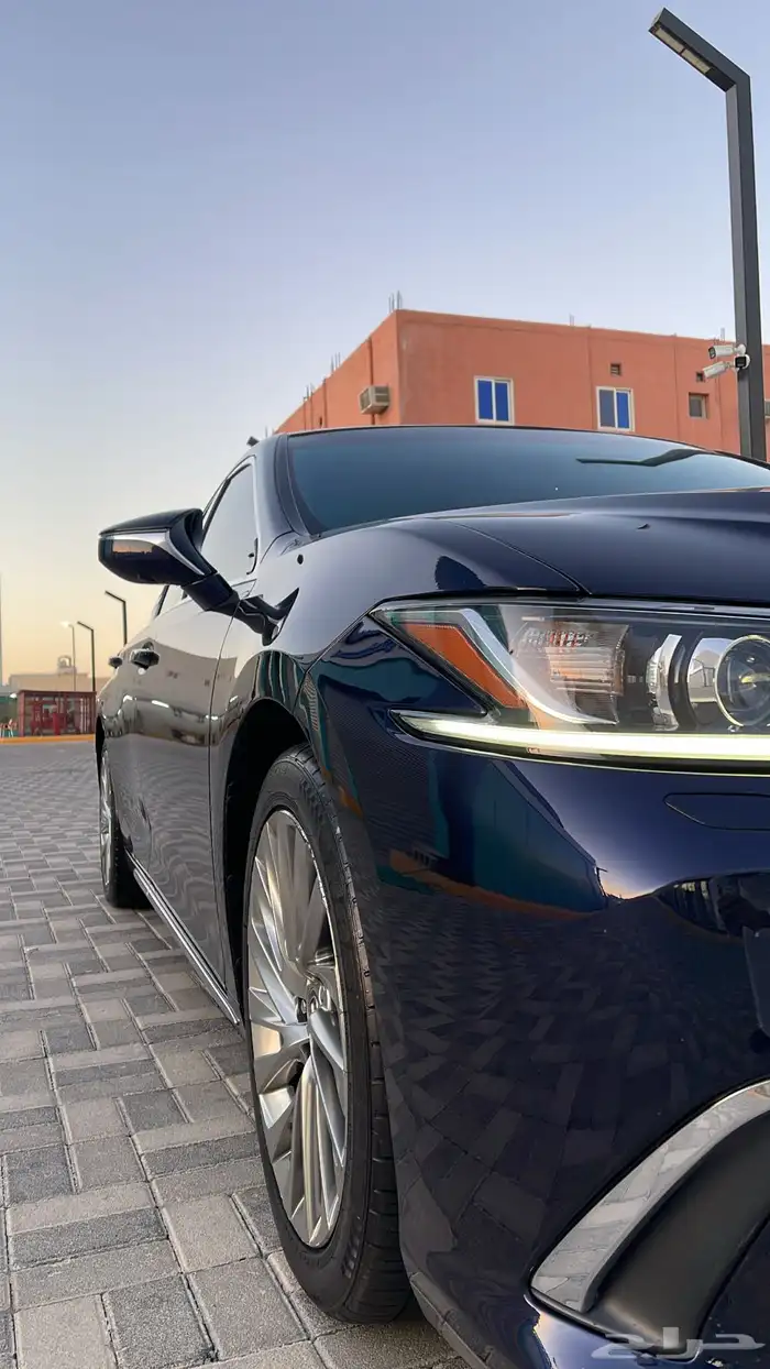 لكزس ES 350 CC 2019 4