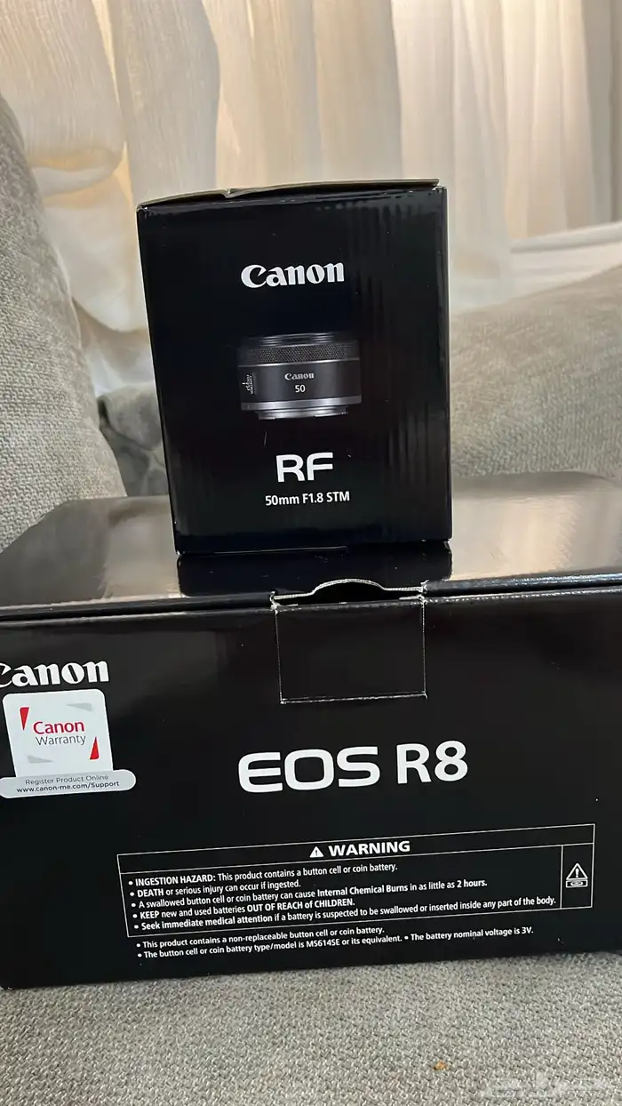 كاميرا كانون R8 مع عدسة50 2
