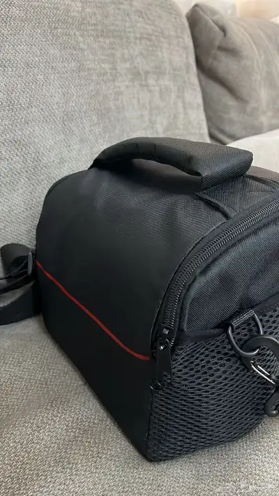 كاميرا كانون R8 index