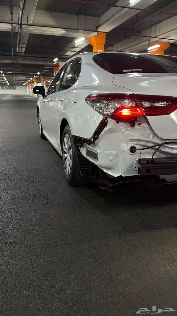 كامري للتنازل بمقابل 3