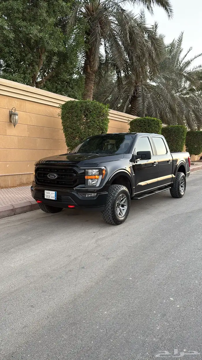 فورد F150 XLT مديل 2023 مكينه 8 سلندر 5.0 7