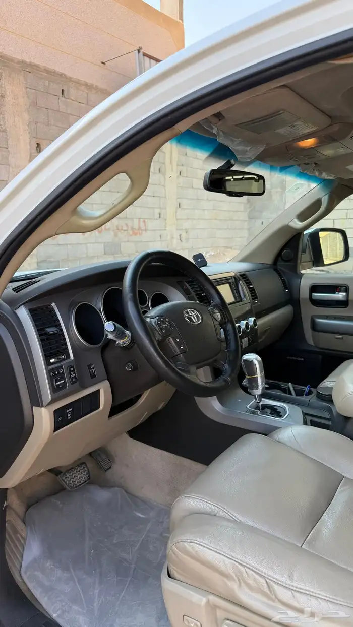سيكويا تويوتا 2011 للبيع 13