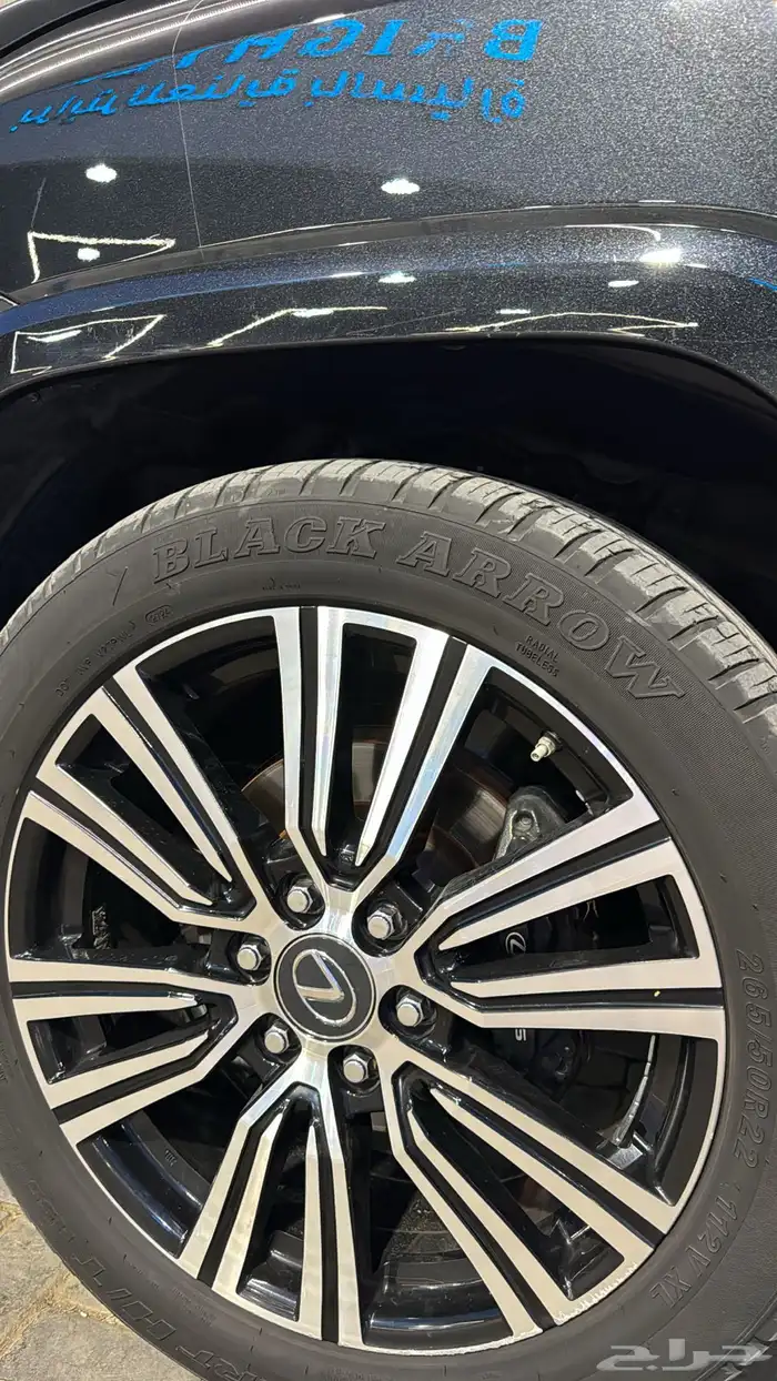 لكزس 2023 LX600 BB سعودي فل كامل 32