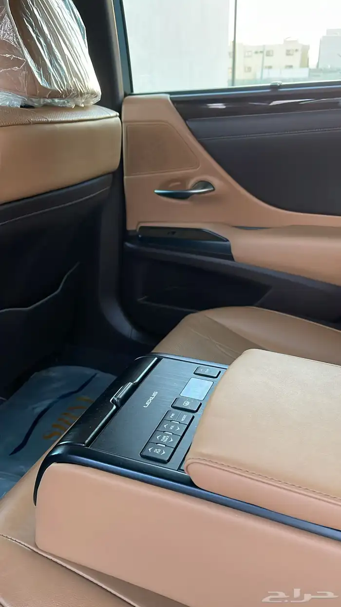 لكزس ES 350 CC 2019 22