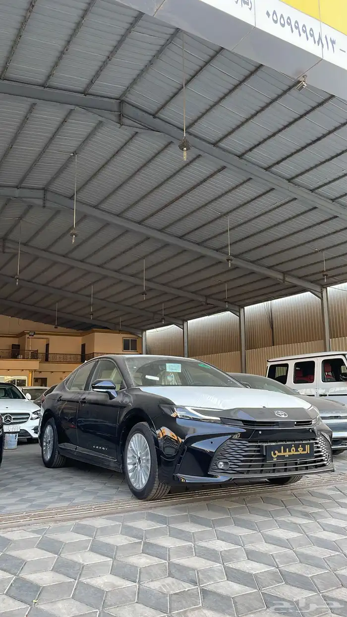 تويوتا كامري فئةLE موديل2025( اصفار) 3