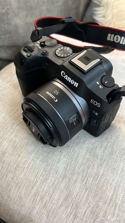 كاميرا كانون R8 index