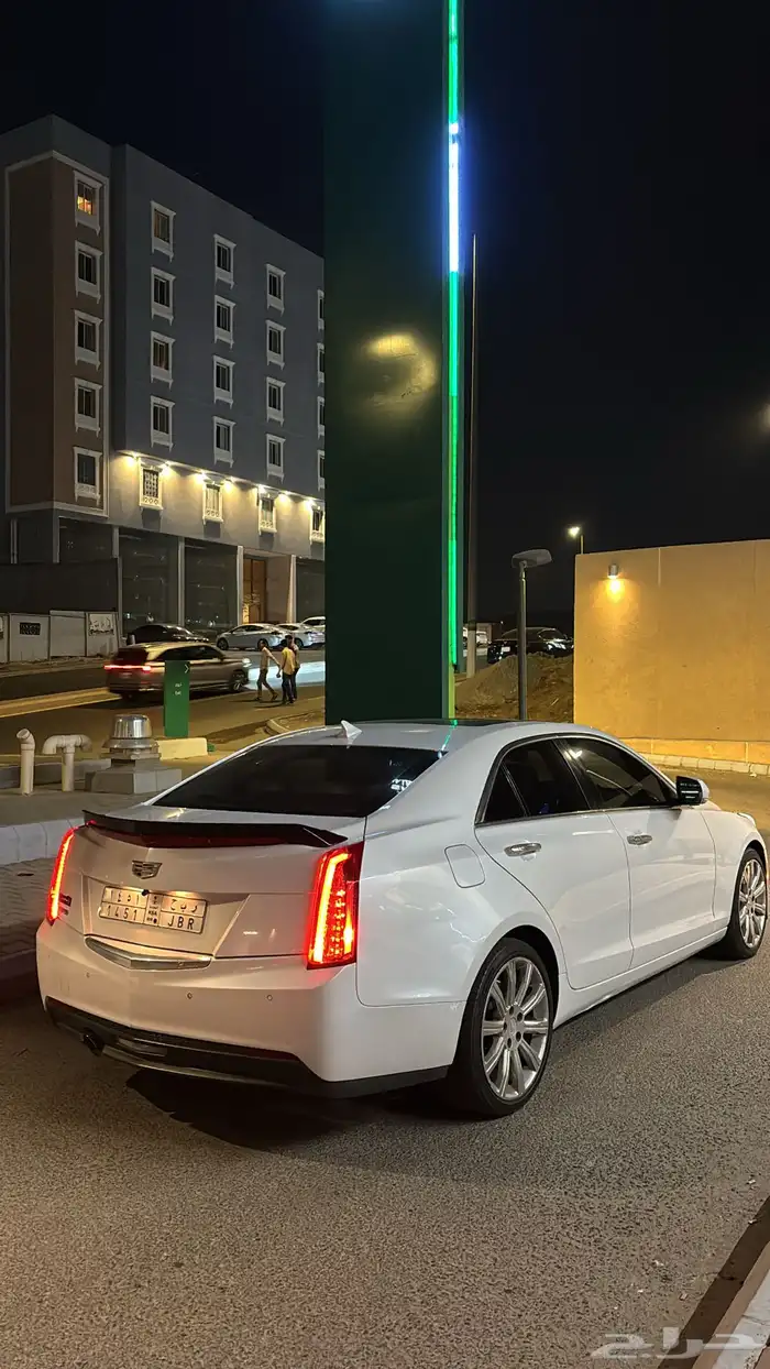 كاديلاكats 2015 1