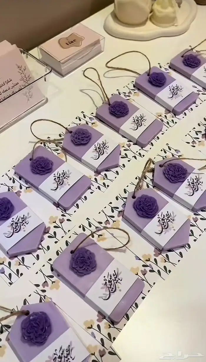 هدايا شموع حسب الطلب 45