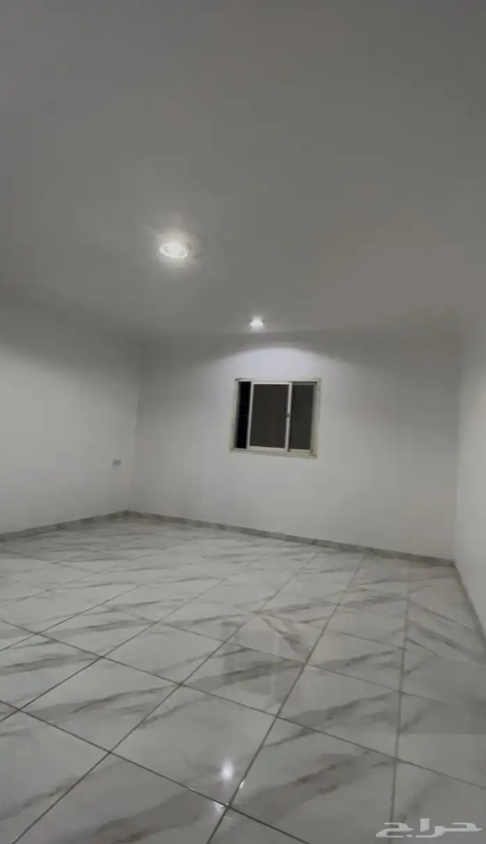 شقه الايجار 4 غرف عداد مستقل حي البيان 7